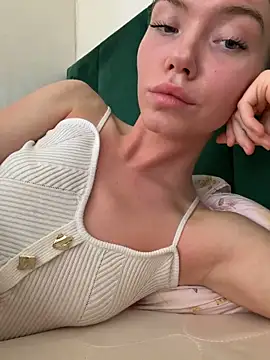 Lisaaa Alisa online show from March 19, 9:02 am