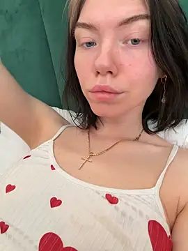 Lisaaa Alisa online show from April 7, 3:40 am