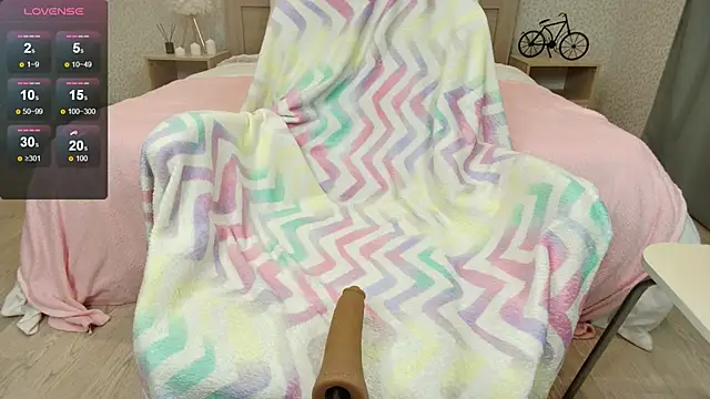 Snapshot of oliviiaa chatting on November 6, 12:22 am oliviiaa online show from November 6, 12:22 am