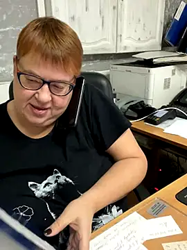 Klio5678 online show from December 2, 8:37 pm