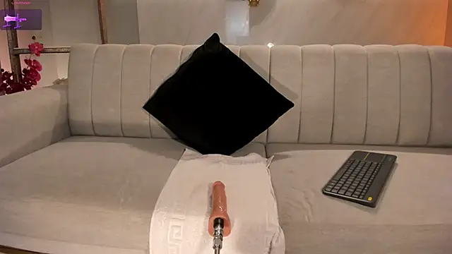 DominiqueVega online show from January 10, 2:57 am