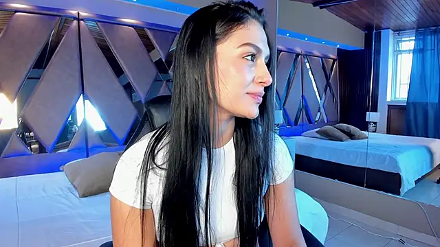 carina rossi online show from January 5, 1:04 pm