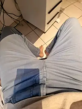 Snapshot of Lorent6969 chatting on February 1, 9:43 am Lorent6969 online show from February 1, 9:43 am