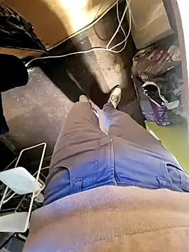 Snapshot of Lorent6969 chatting on February 4, 2:53 pm Lorent6969 online show from February 4, 2:53 pm