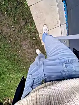 Snapshot of Lorent6969 chatting on February 17, 3:42 pm Lorent6969 online show from February 17, 3:42 pm