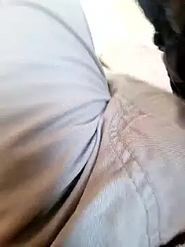 Snapshot of Lorent6969 chatting on February 18, 7:32 am Lorent6969 online show from February 18, 7:32 am