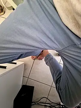 Snapshot of Lorent6969 chatting on March 6, 1:35 pm Lorent6969 online show from March 6, 1:35 pm