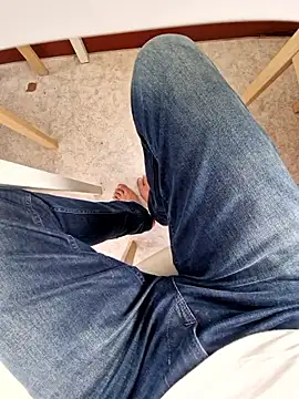 Snapshot of Lorent6969 chatting on October 26, 8:31 am Lorent6969 online show from October 26, 8:31 am