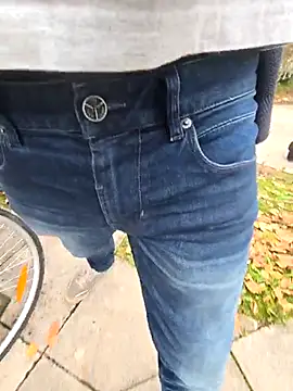 Snapshot of Lorent6969 chatting on October 31, 8:04 am Lorent6969 online show from October 31, 8:04 am