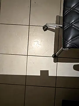 Snapshot of Lorent6969 chatting on December 5, 7:17 am Lorent6969 online show from December 5, 7:17 am