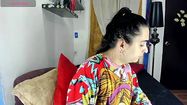 SARAMISHA online show from October 17, 5:15 pm