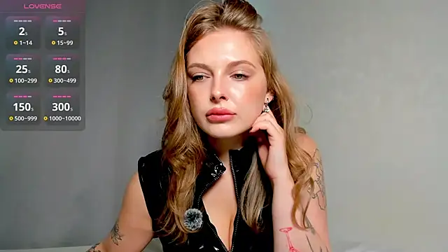 mercedescutee online show from September 27, 3:28 pm