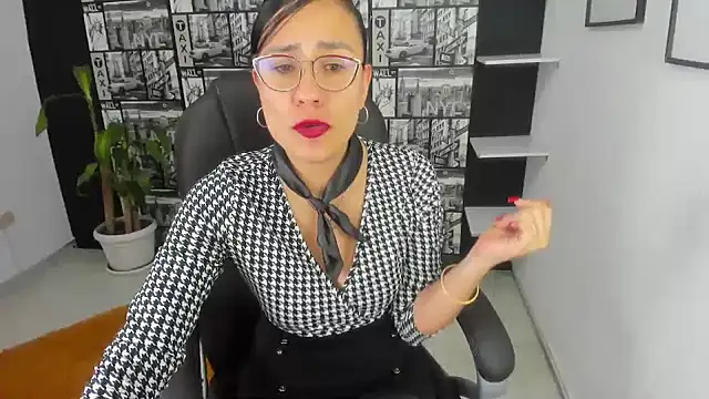 Agata-Moon online show from December 20, 4:57 pm