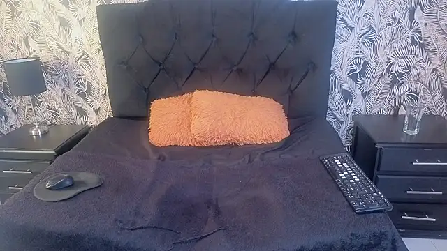 Snapshot of Agata-Moon chatting on March 25, 4:24 pm Agata-Moon online show from March 25, 4:24 pm