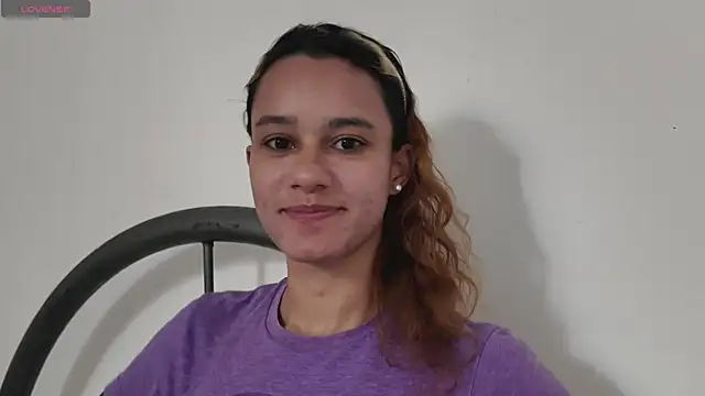 Snapshot of SamanthaWatson chatting on November 3, 7:48 pm SamanthaWatson online show from November 3, 7:48 pm