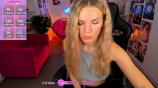 Snapshot of ViollaWise chatting on February 24, 3:42 pm ViollaWise online show from February 24, 3:42 pm