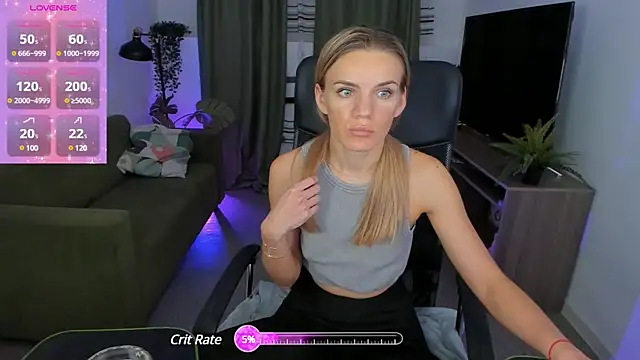 Snapshot of ViollaWise chatting on March 6, 1:46 pm ViollaWise online show from March 6, 1:46 pm