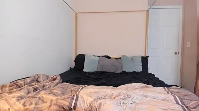 Latinaebony69 online show from February 1, 9:40 pm