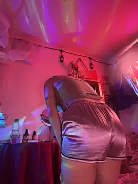 LiliJones  online show from September 24, 8:23 pm