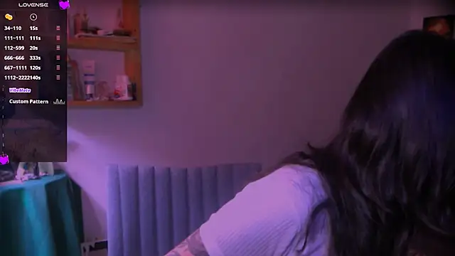 LiliJones  online show from March 20, 5:40 pm