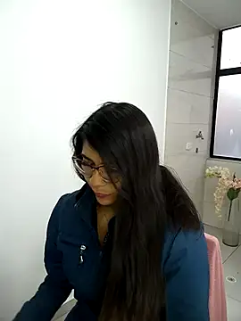 Snapshot of Luna_Dumont chatting on May 1, 11:15 am Luna Dumont online show from May 1, 11:15 am