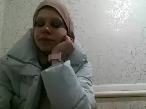 Julie Silver online show from February 26, 6:43 pm