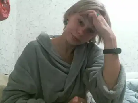 Julie Silver online show from October 9, 7:56 pm