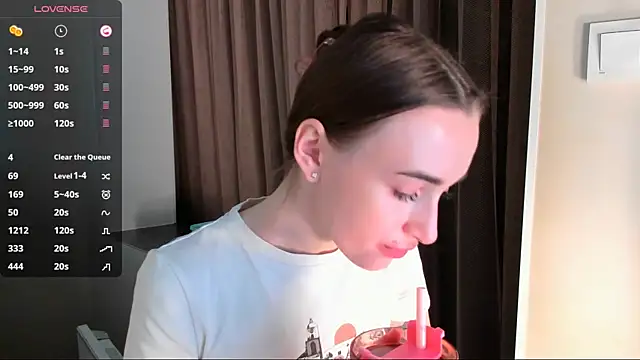 Kimmberr online show from January 28, 6:16 am