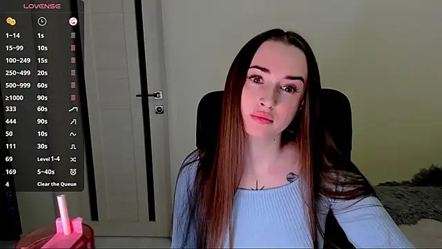 Snapshot of Kimmberr chatting on October 14, 4:35 am Kimmberr online show from October 14, 4:35 am