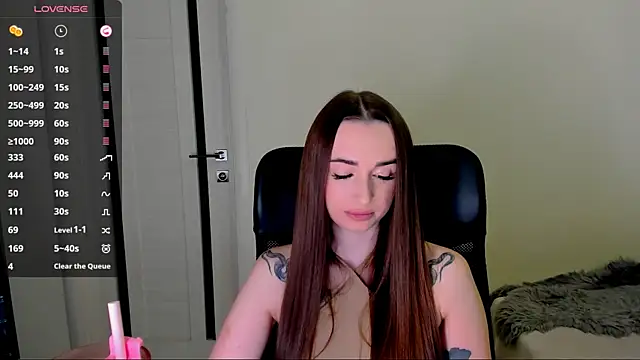 Snapshot of Kimmberr chatting on November 27, 4:36 am Kimmberr online show from November 27, 4:36 am