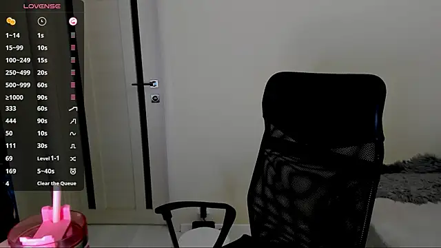 Kimmberr online show from January 8, 3:31 am