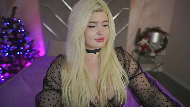 CocoSecretss online show from January 3, 11:14 am