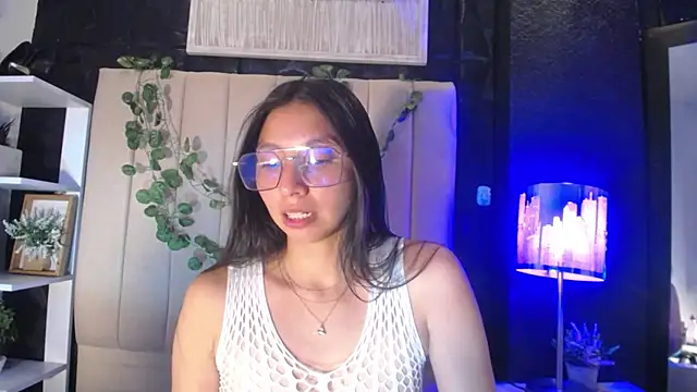 Snapshot of kendall_saenz chatting on September 25, 7:39 pm kendall saenz online show from September 25, 7:39 pm