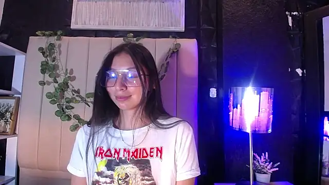 Snapshot of kendall_saenz chatting on October 2, 7:32 pm kendall saenz online show from October 2, 7:32 pm