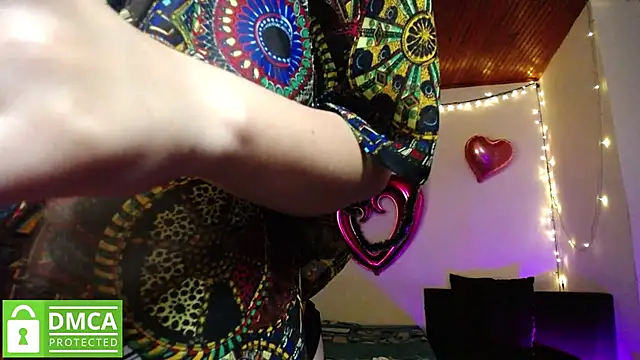 Mr MrsCurie online show from December 3, 2:47 am