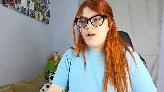 lucie nicolls online show from February 21, 6:59 pm