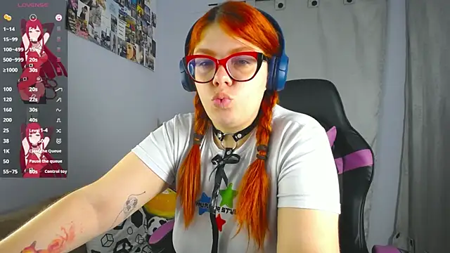 lucie nicolls online show from March 7, 8:22 pm