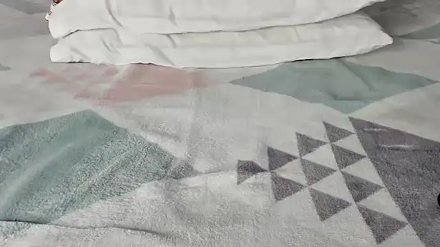 Snapshot of maybelline69 chatting on March 11, 4:07 pm maybelline69 online show from March 11, 4:07 pm