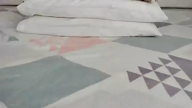 Snapshot of maybelline69 chatting on March 13, 3:17 pm maybelline69 online show from March 13, 3:17 pm