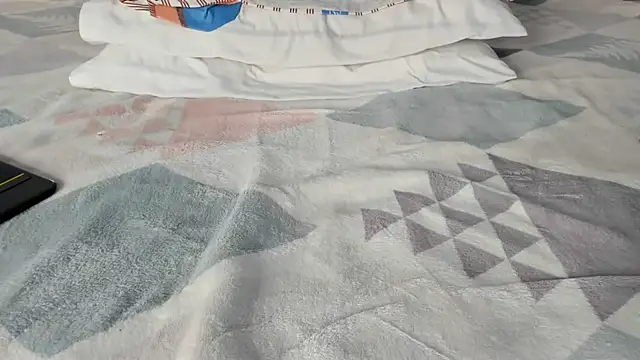 Snapshot of maybelline69 chatting on March 14, 7:01 pm maybelline69 online show from March 14, 7:01 pm