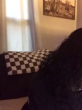 Snapshot of SidneyRaee chatting on November 17, 7:19 pm SidneyRaee online show from November 17, 7:19 pm