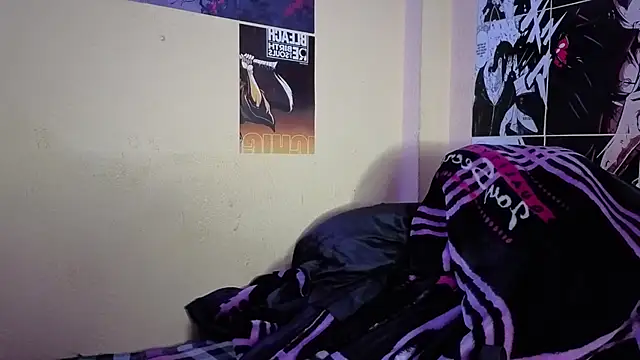 Snapshot of just_fucks chatting on May 29, 10:08 pm just fucks online show from May 29, 10:08 pm