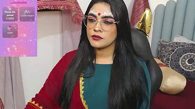 lakshmiraniii online show from October 1, 6:36 pm