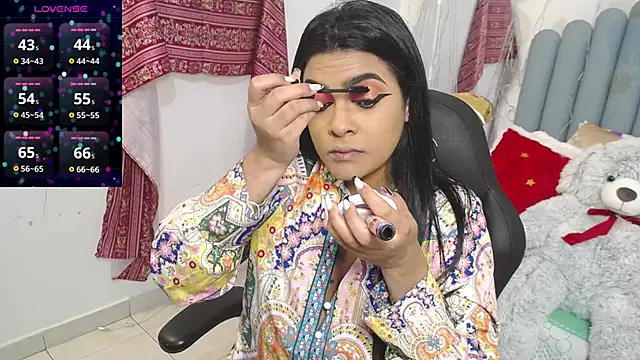 lakshmiraniii online show from November 25, 11:54 am