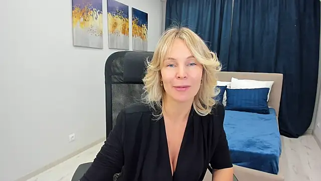 Sinty Devis online show from January 18, 11:43 am
