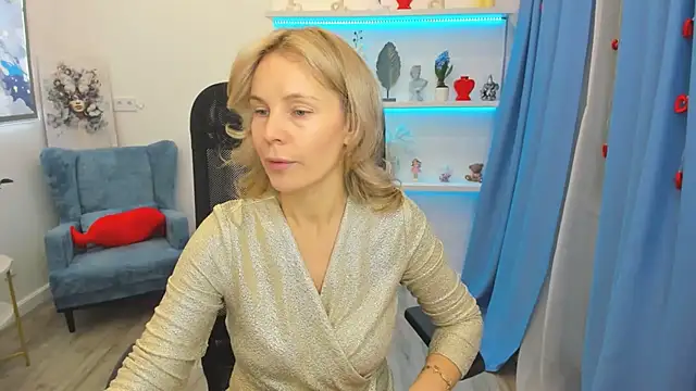 Snapshot of Sinty_Devis chatting on February 26, 4:33 am Sinty Devis online show from February 26, 4:33 am