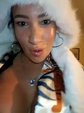TheGoddessBianca online show from December 18, 4:06 pm