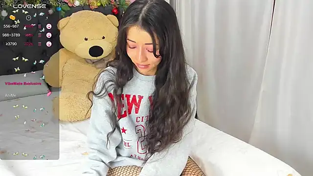 SophiaLiu online show from December 14, 10:28 pm