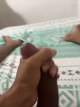 Snapshot of evertonxavier26 chatting on March 12, 10:49 pm evertonxavier26 online show from March 12, 10:49 pm