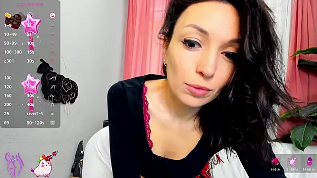 Snapshot of jessica_tiny chatting on February 27, 3:47 am jessica tiny online show from February 27, 3:47 am
